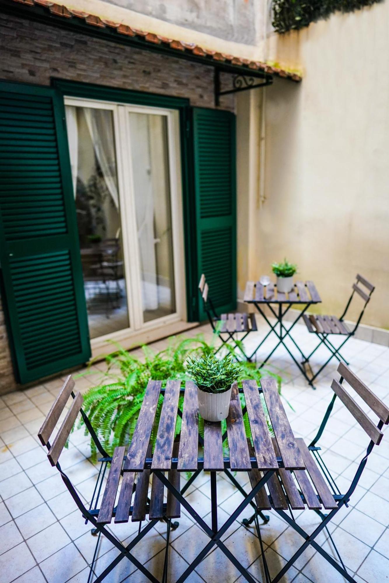 나폴리 Duomo Street B&B 외부 사진